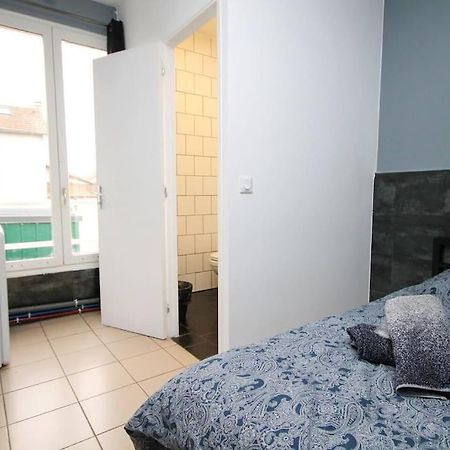 01 - Chambre Avec Lit Double Ideal Jo 2024 Saint-Denis  Exterior photo